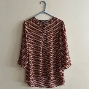 Express 3/4 Sleeve Geometric Quarter-Zip Blouse